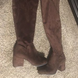 Knee High Women's Boots